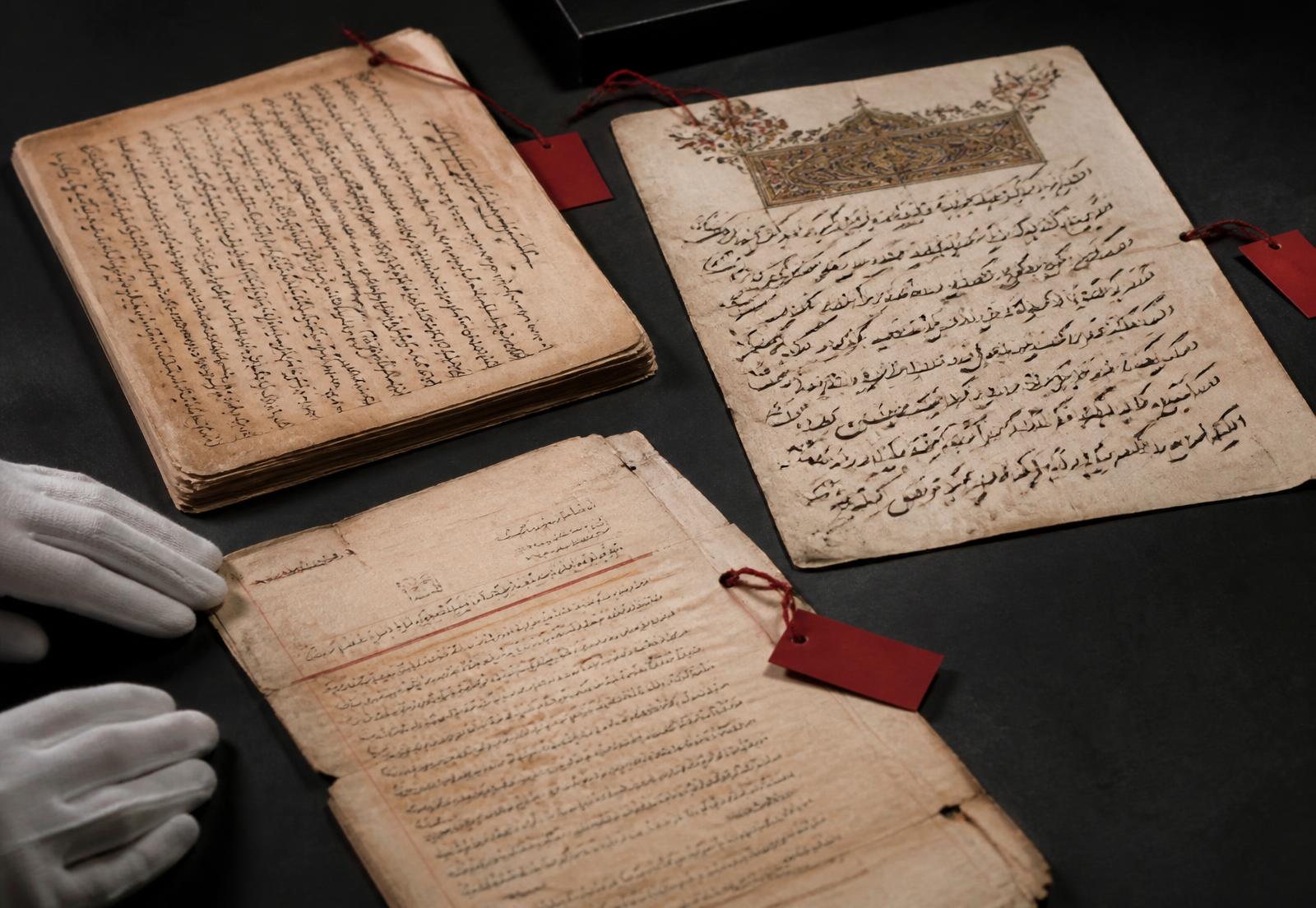 Illustrative manuscripts in historic scripts